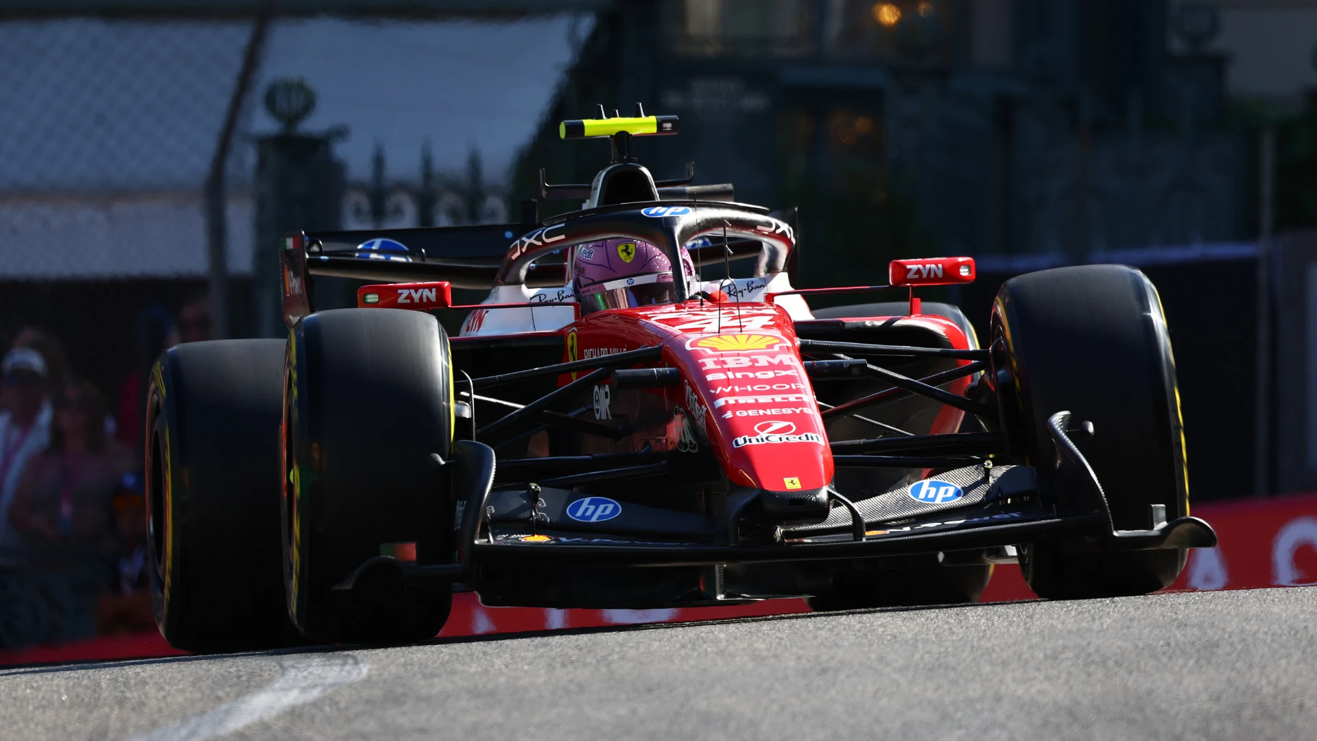 Hamilton Domine FP2 Monaco 2026 et Place Ferrari en Tête - Article F1 en vedette sur PitStopInsight
