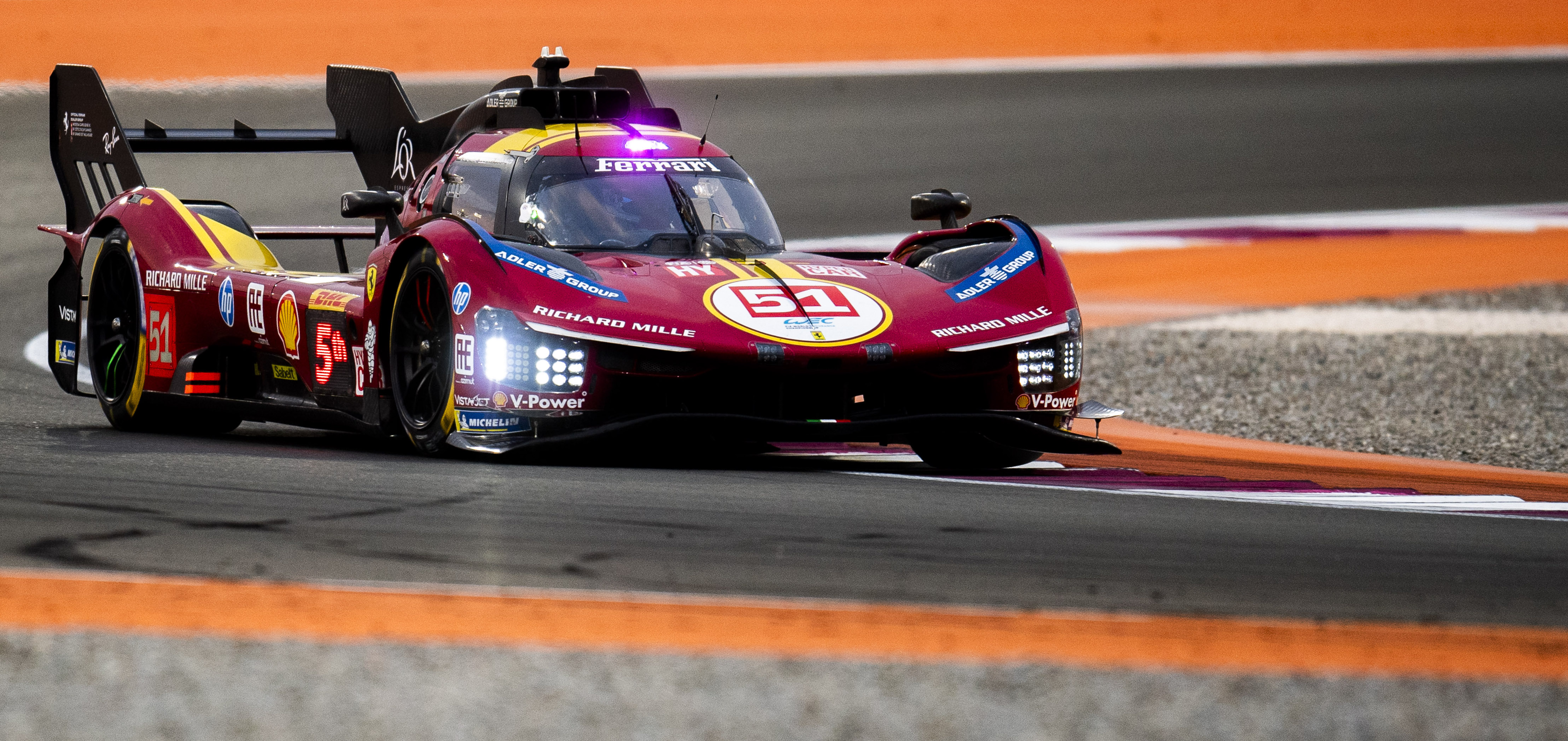 Le Mans 2026 : la Toyota n°8 passe en tête après une heure - Article WEC sur PitStopInsight