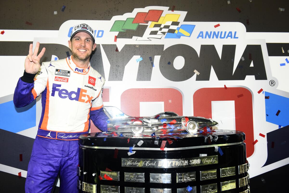 denny-hamlin-victory_1.jpg