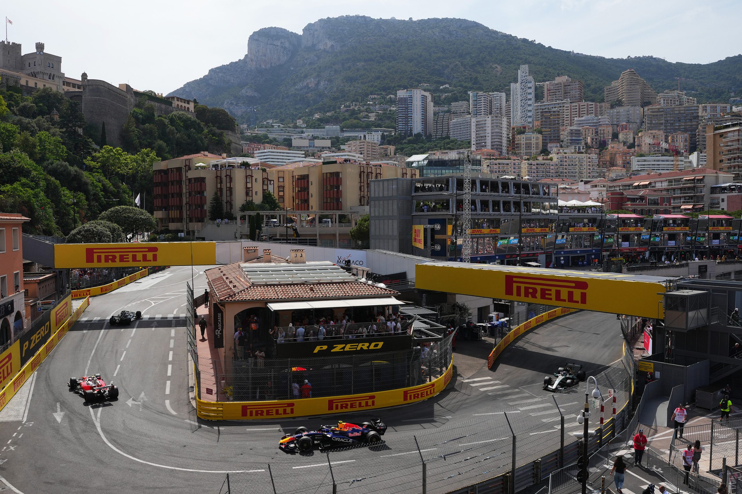monaco-pitlane-timing-gates_0.jpg