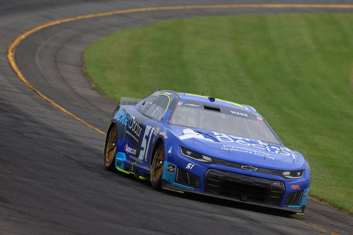 Shane van Gisbergen relativise ses chances à San Diego 2026 - Article Nascar en vedette sur PitStopInsight