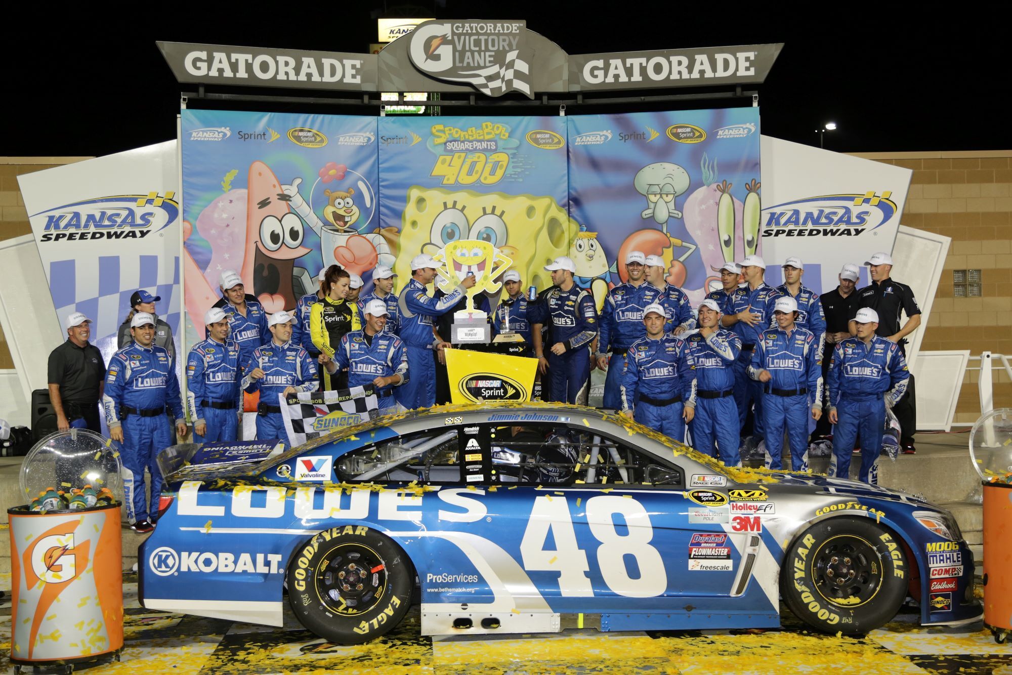 Jimmie Johnson redécouvre les Trucks à 50 ans - Article Nascar en vedette sur PitStopInsight