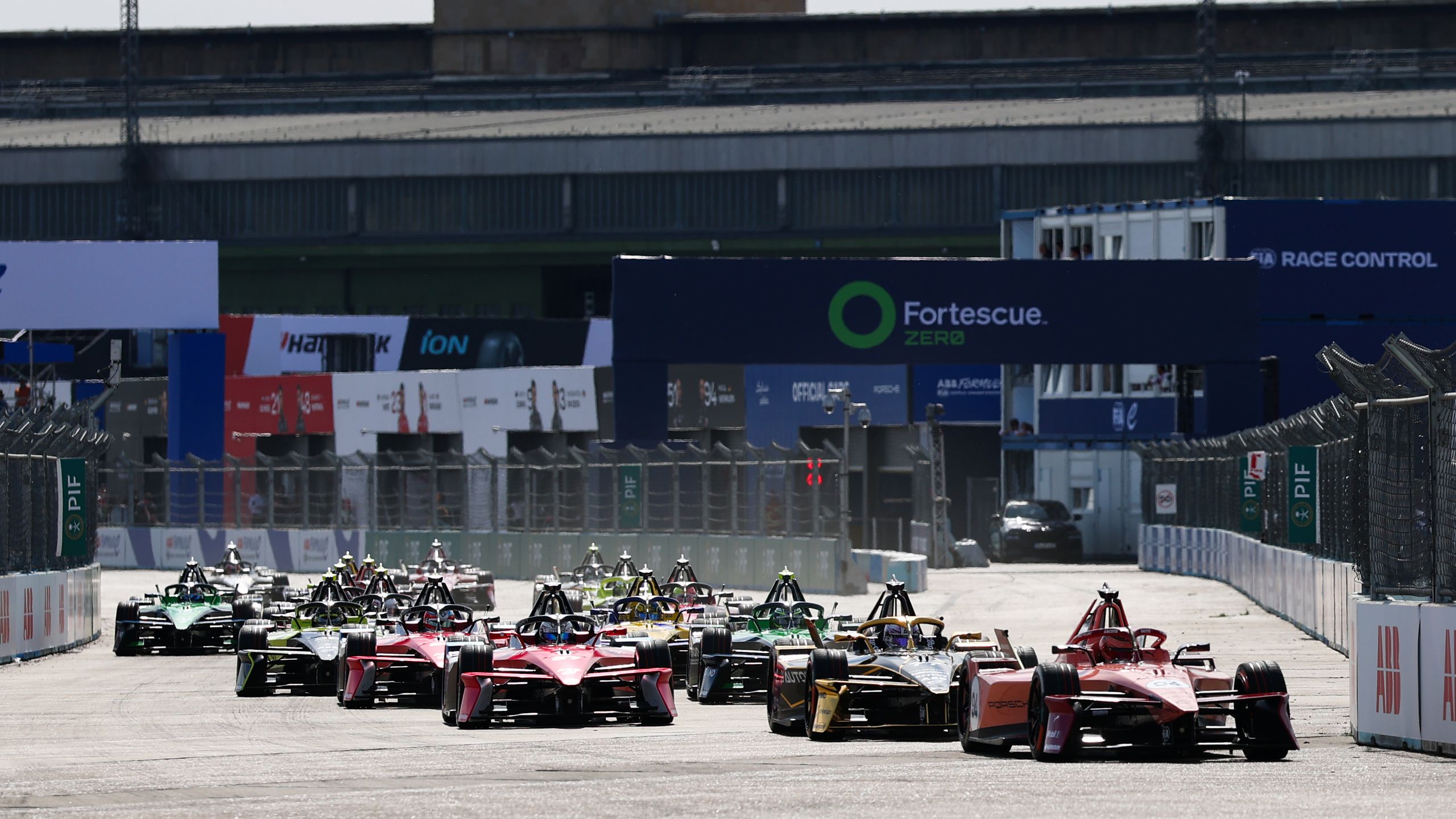 formula-e-shanghai-e-prix-drama-rain-safety-car,-di-grassi-lead-final-lap_0.jpeg