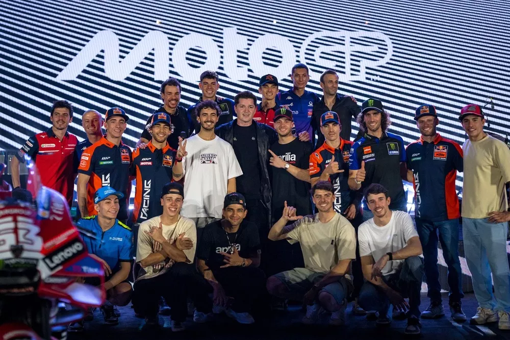 Lancement MotoGP 2027 : Rio Devient le Favori Face à Miami - Article MotoGP en vedette sur PitStopInsight