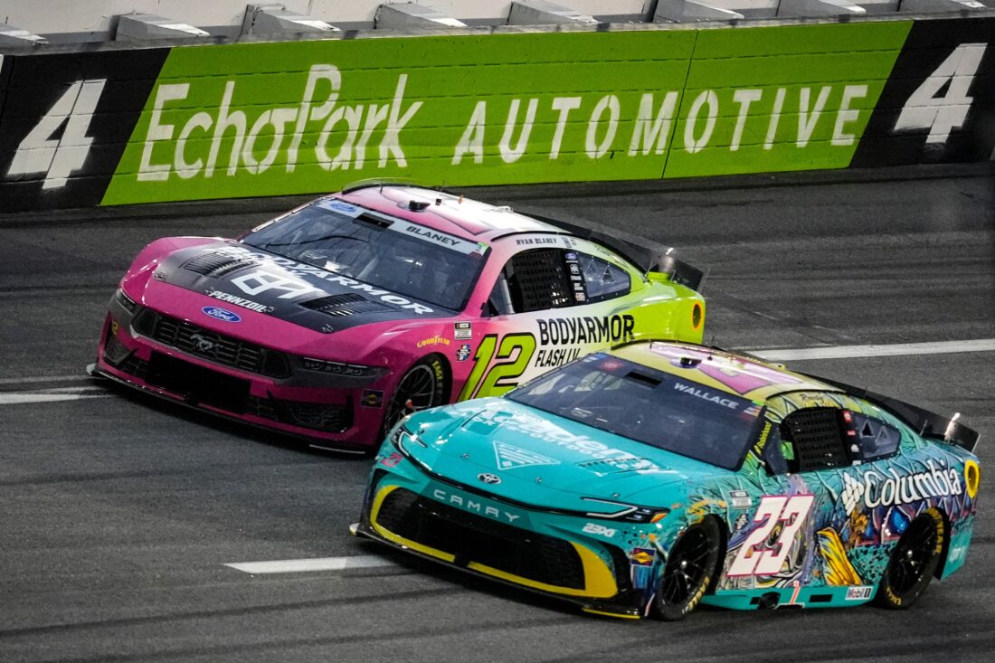 Blaney Domine Atlanta 2026 Dans Une Course Marathon - Article Nascar en vedette sur PitStopInsight