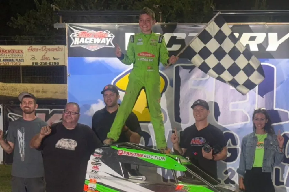 brexton-busch-victory-port-city-raceway-micro-sprint-14th-to-1st_1.webp