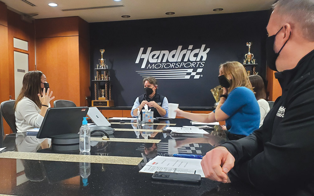hendrick-motorsports-team-meeting_0.jpg