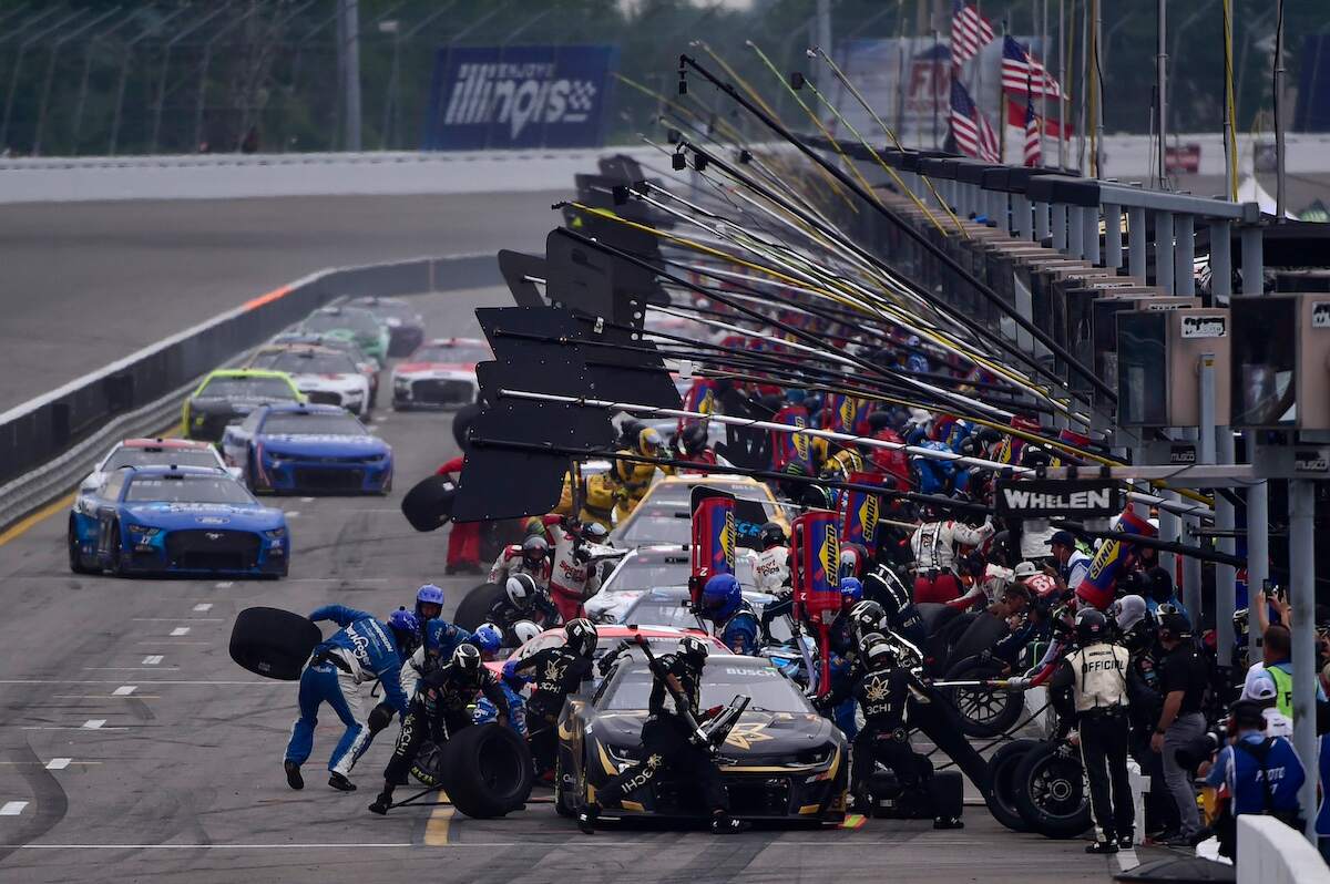 Rivalité Hocevar-Heim : Du Spin de 2023 au Doigt d'Honneur - Article Nascar en vedette sur PitStopInsight