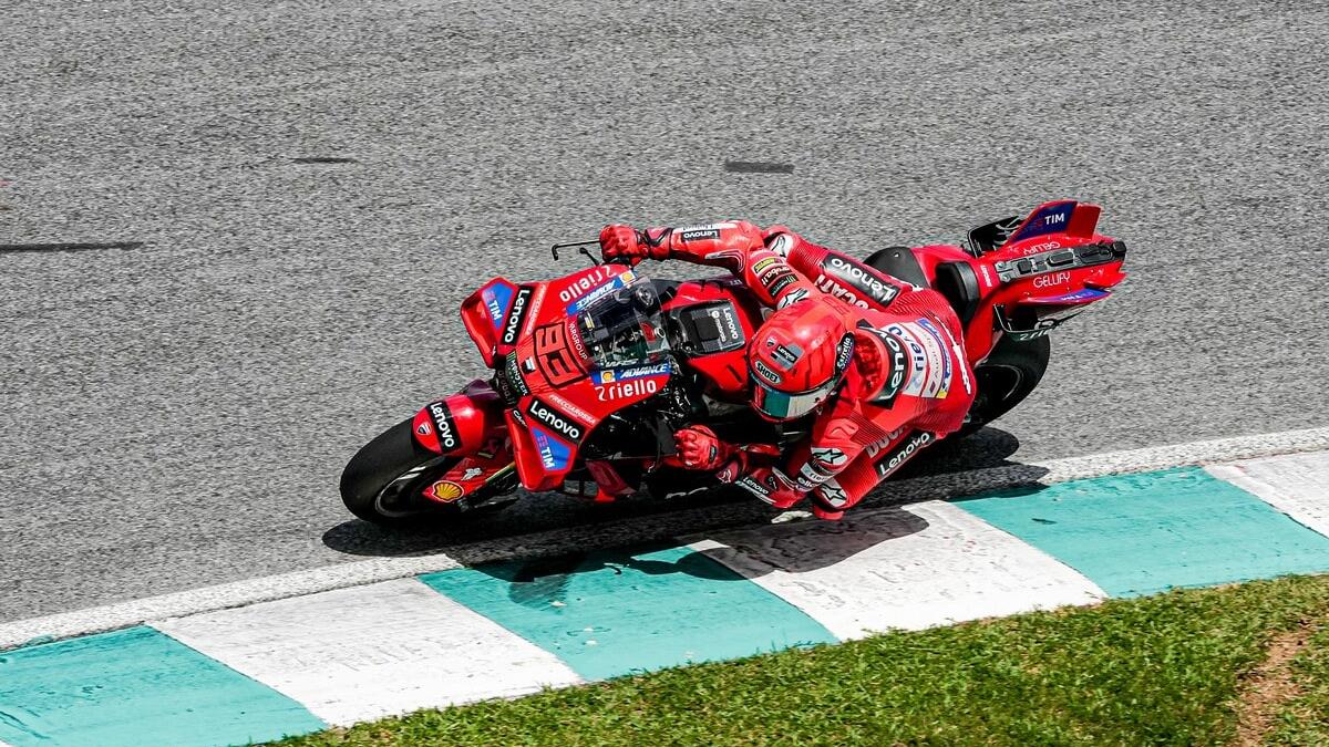 Essai MotoGP à Sepang 2025 : Marc Márquez domine la première journée - Article MotoGP sur PitStopInsight